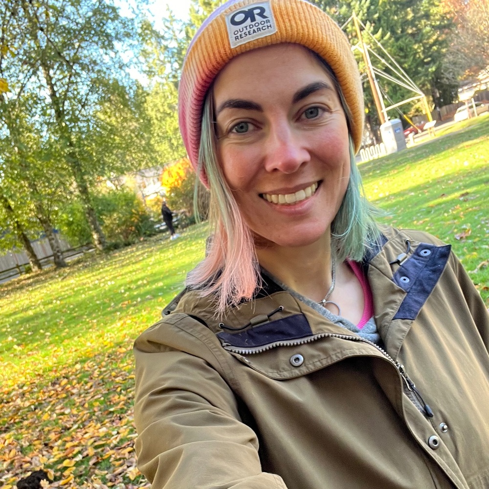 Meet your Posher, Caitlyn